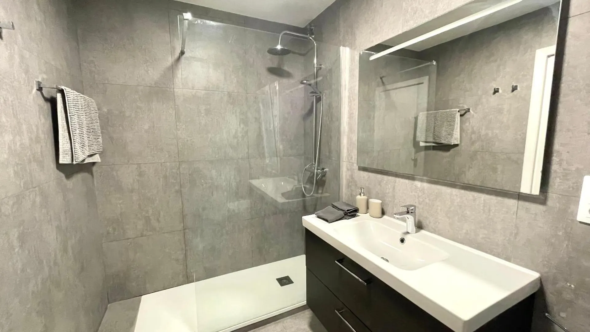 La Pimentera Central Apartments 3 - Parking Gratis Marbella Spain